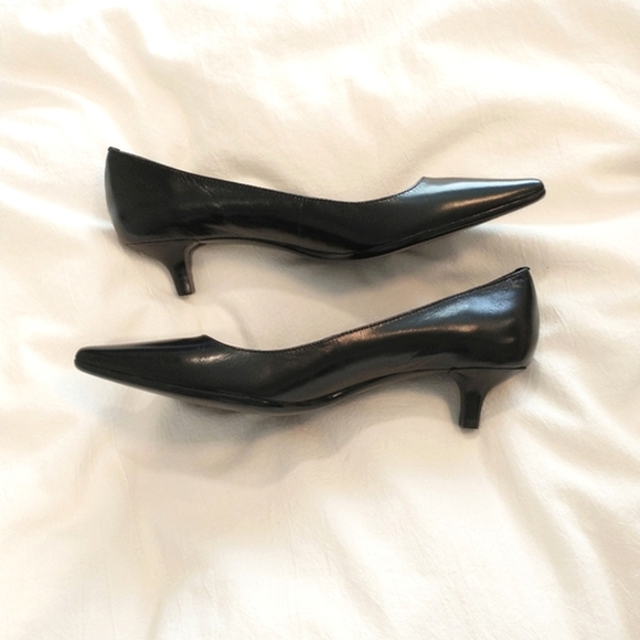 Black Heels - Calvin Klein Diema, Sizes 6.5 - NWOB - Picture 9 of 10
